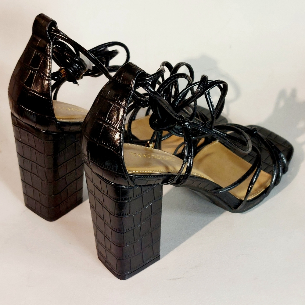 Shoedazzle black patent Dimona heeled sandal, 9.5, NWT